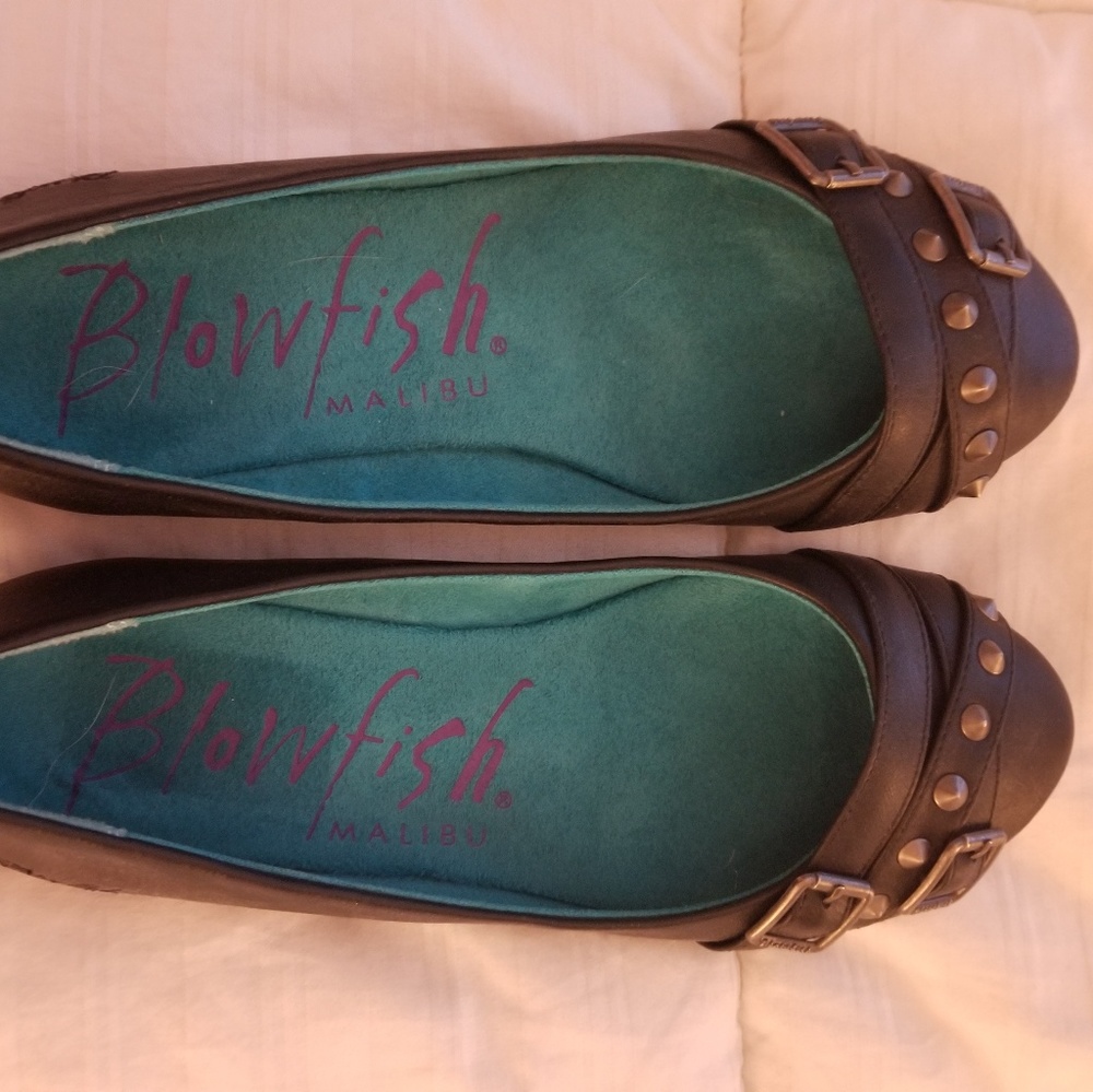 NEVER WORN Blowfish black studded flats 8.5